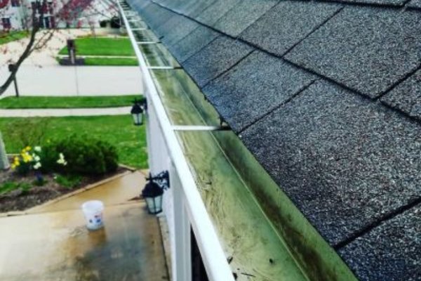 gutter cleaning service in montgomery county pa 5